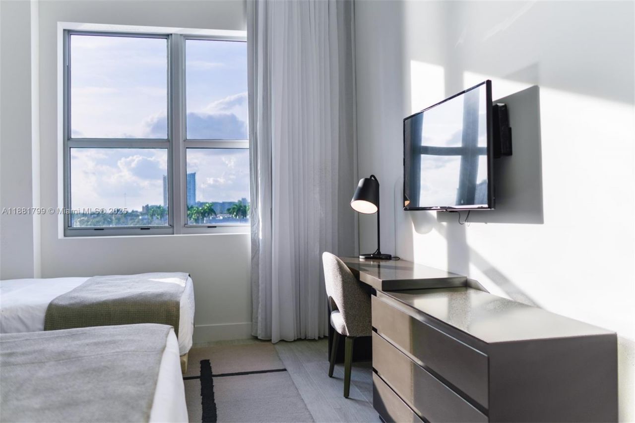 4010 S Ocean Dr, Unit R302, Hollywood, FL 33019 Photo