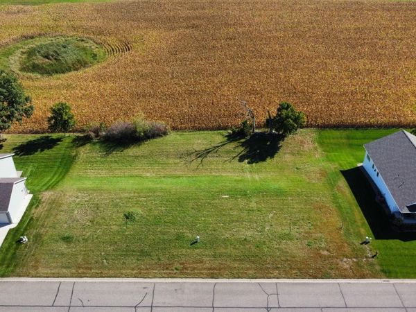 940 Waters Edge Circle, Avon, MN 56310