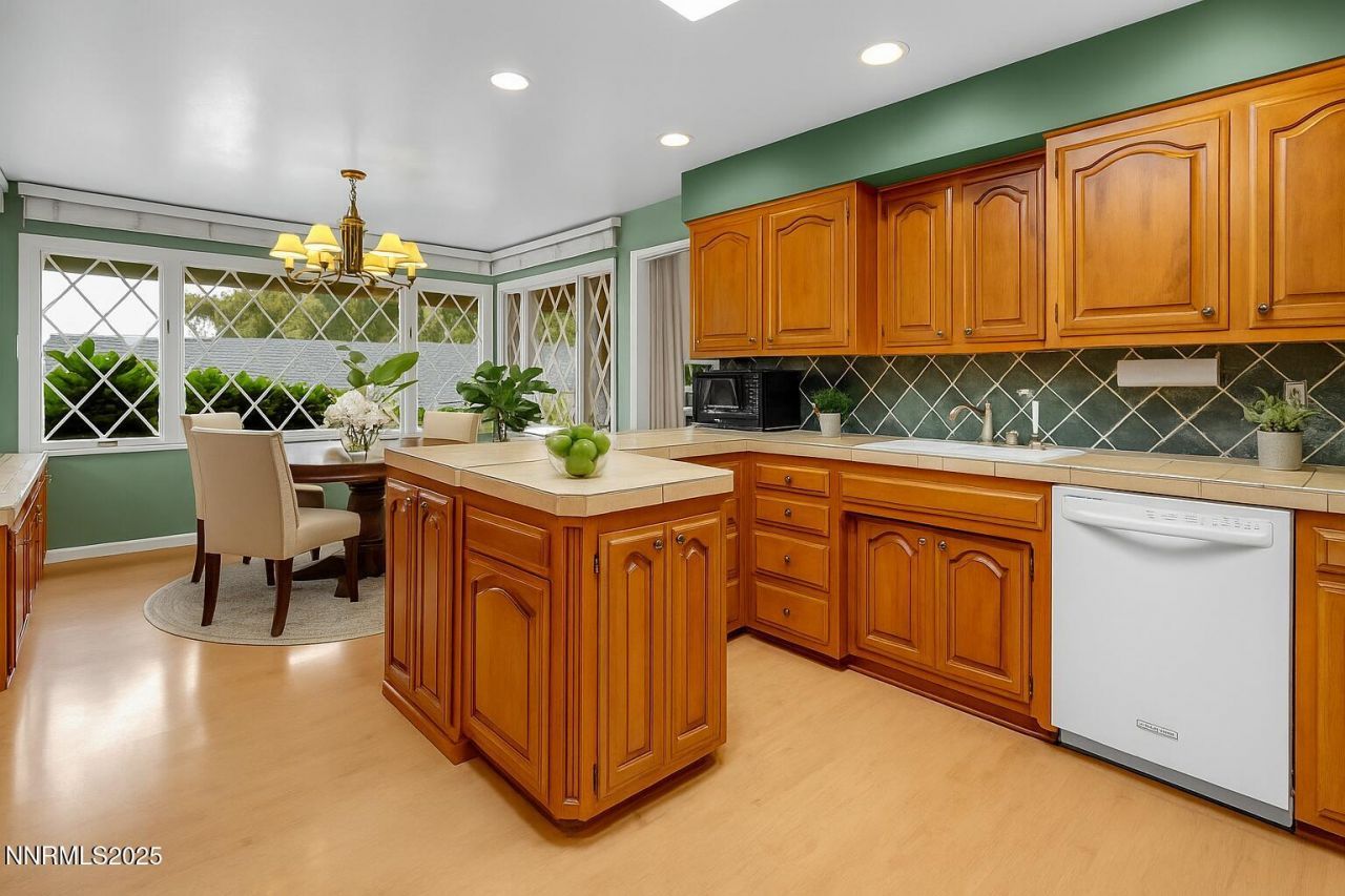 2350 Barnes Circle, Reno, NV 89509 Photo