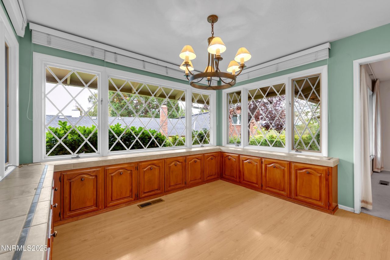 2350 Barnes Circle, Reno, NV 89509 Photo