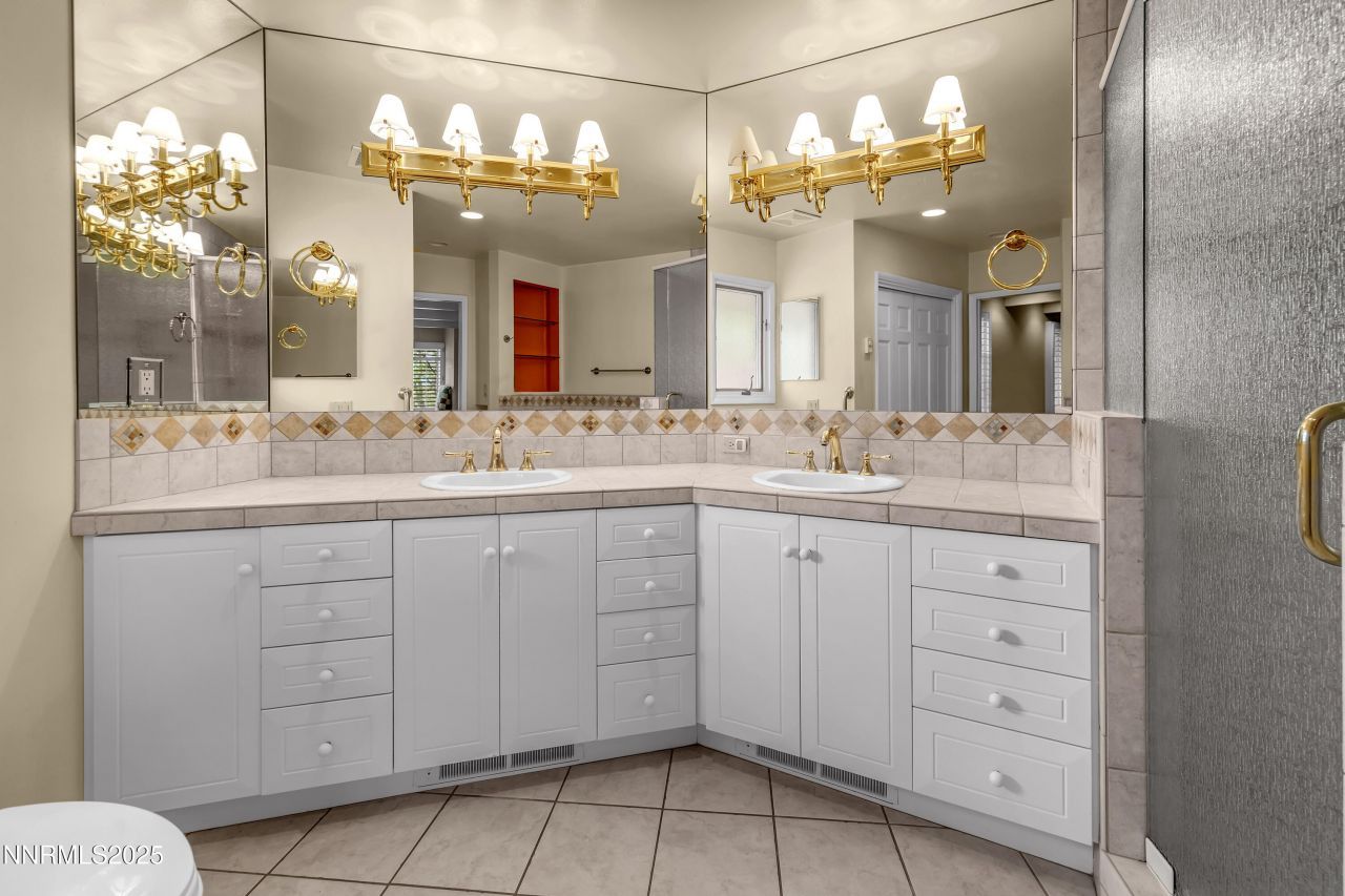 2350 Barnes Circle, Reno, NV 89509 Photo