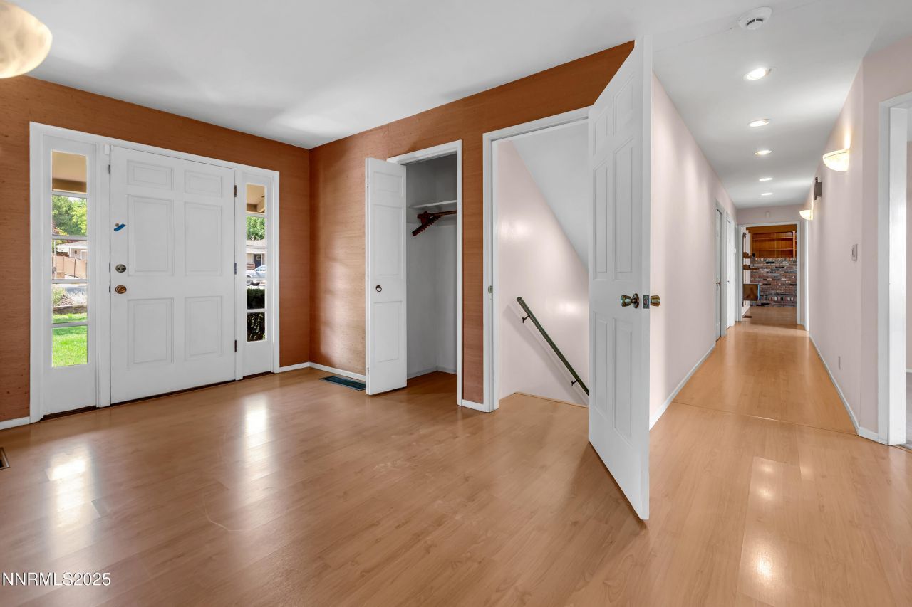 2350 Barnes Circle, Reno, NV 89509 Photo