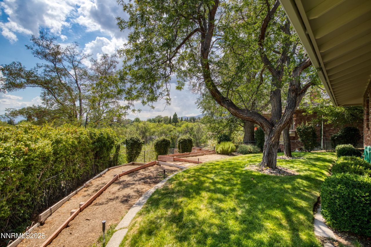 2350 Barnes Circle, Reno, NV 89509 Photo