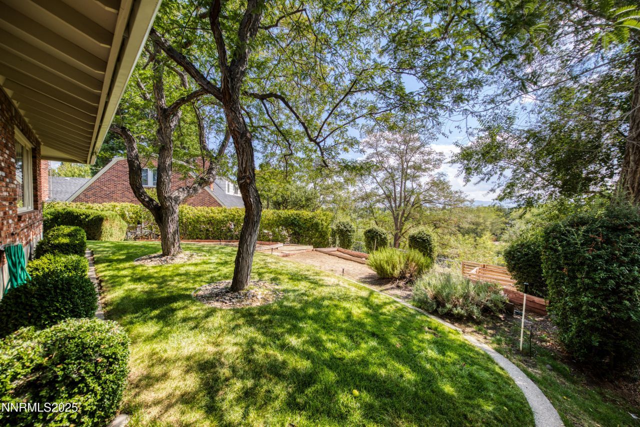 2350 Barnes Circle, Reno, NV 89509 Photo