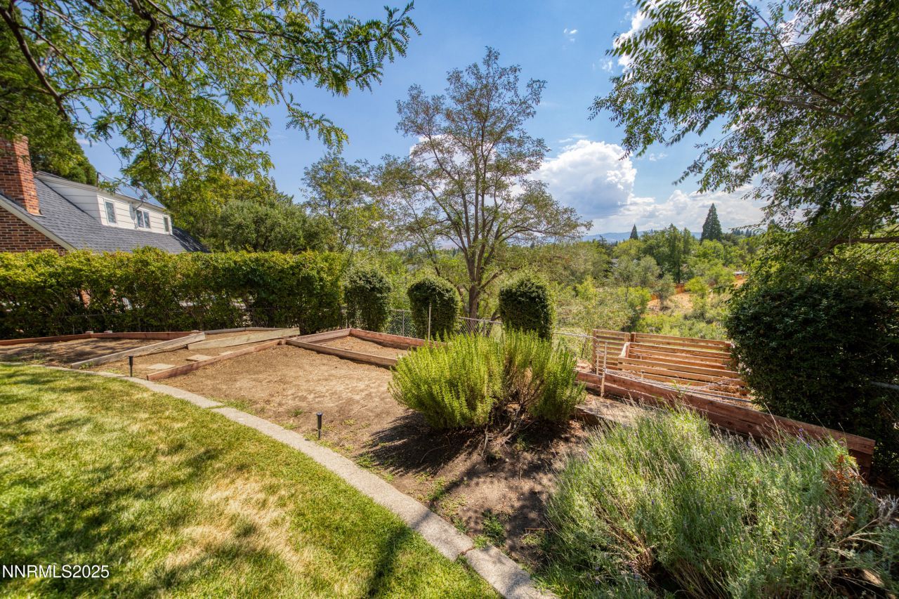 2350 Barnes Circle, Reno, NV 89509 Photo