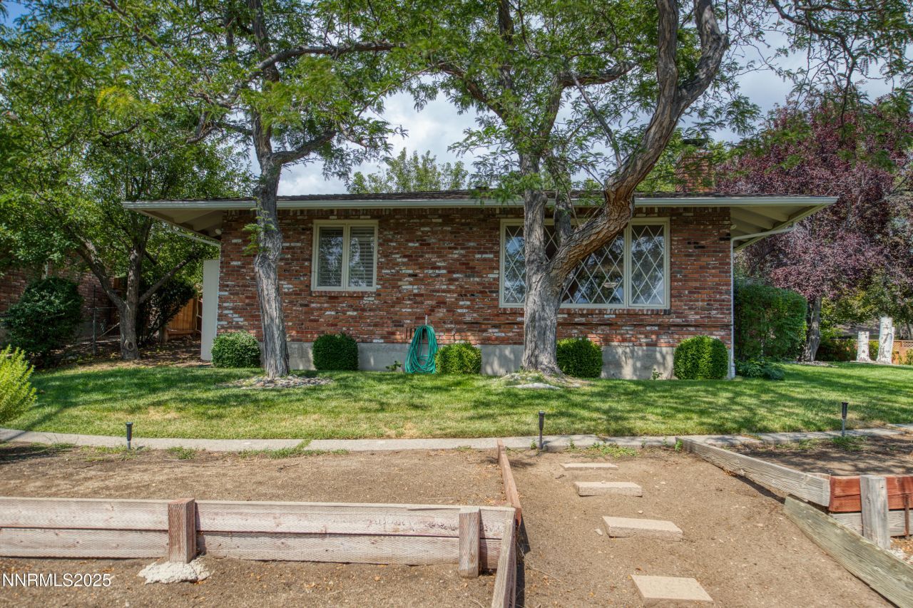 2350 Barnes Circle, Reno, NV 89509 Photo