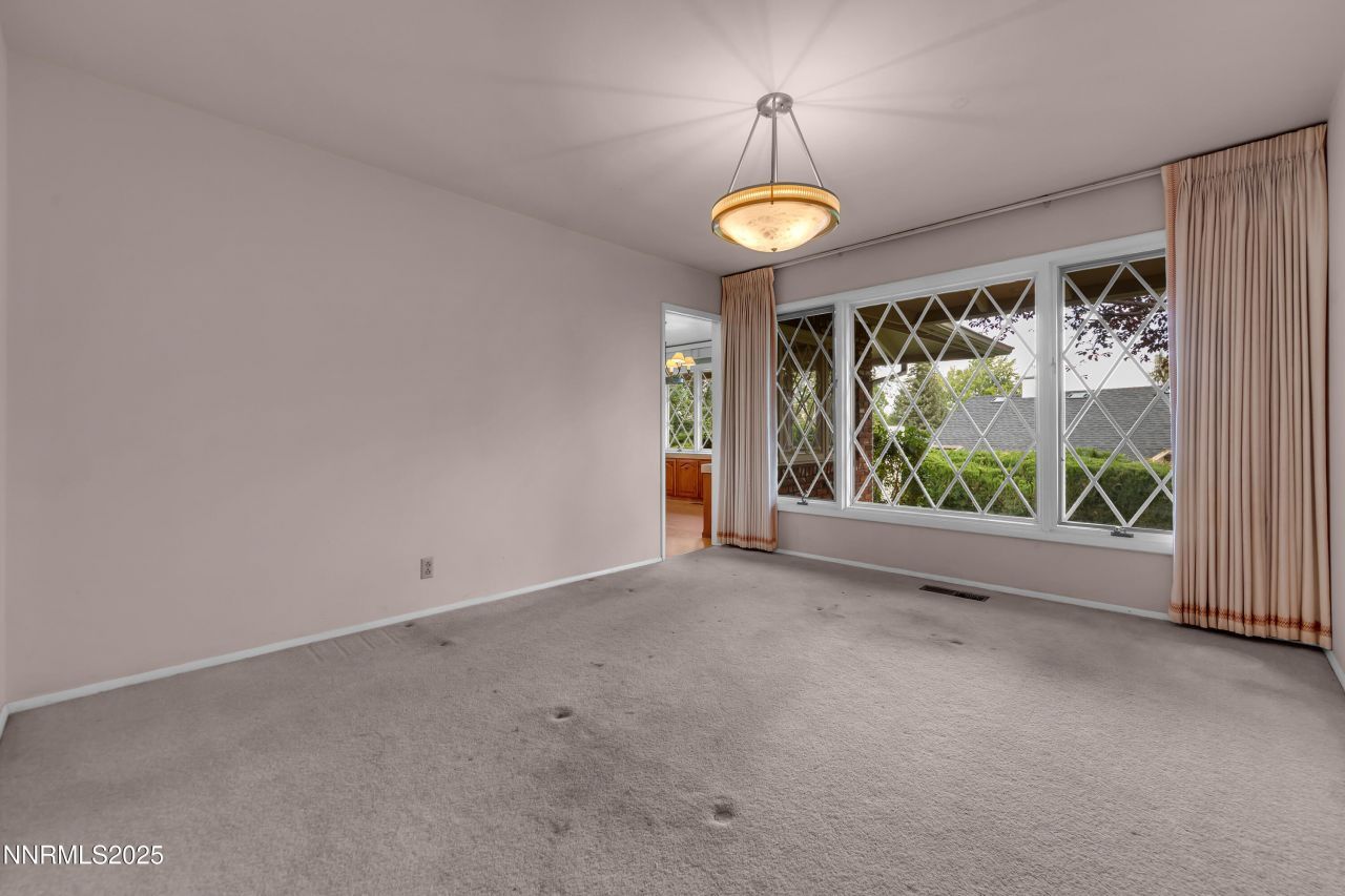 2350 Barnes Circle, Reno, NV 89509 Photo