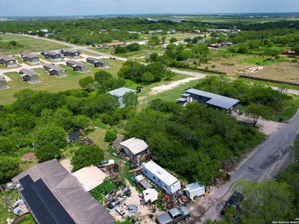 TBD Esplanade, Karnes City, TX 78118