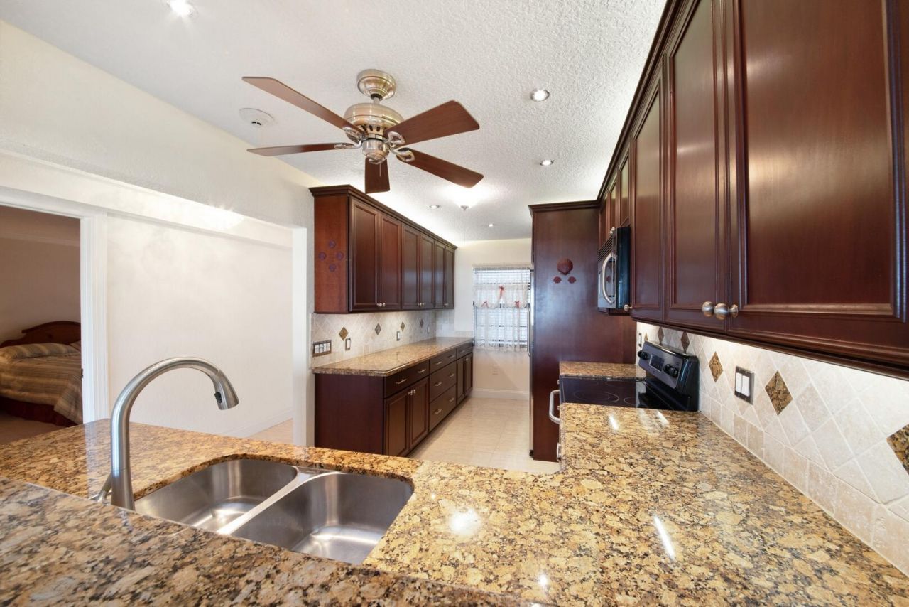 3100 NE 48th Street, Unit Ph10, Fort Lauderdale, FL 33308 Photo