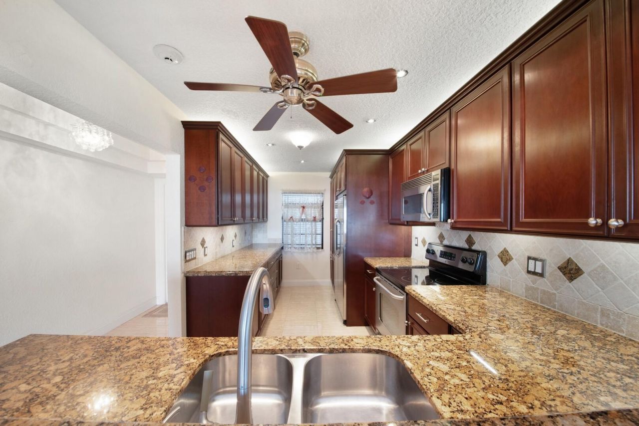 3100 NE 48th Street, Unit Ph10, Fort Lauderdale, FL 33308 Photo