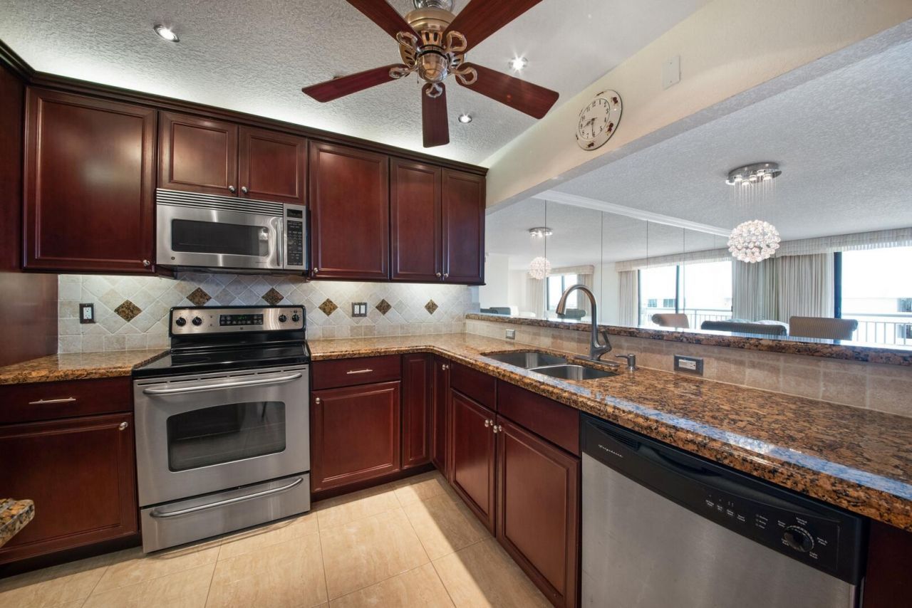 3100 NE 48th Street, Unit Ph10, Fort Lauderdale, FL 33308 Photo