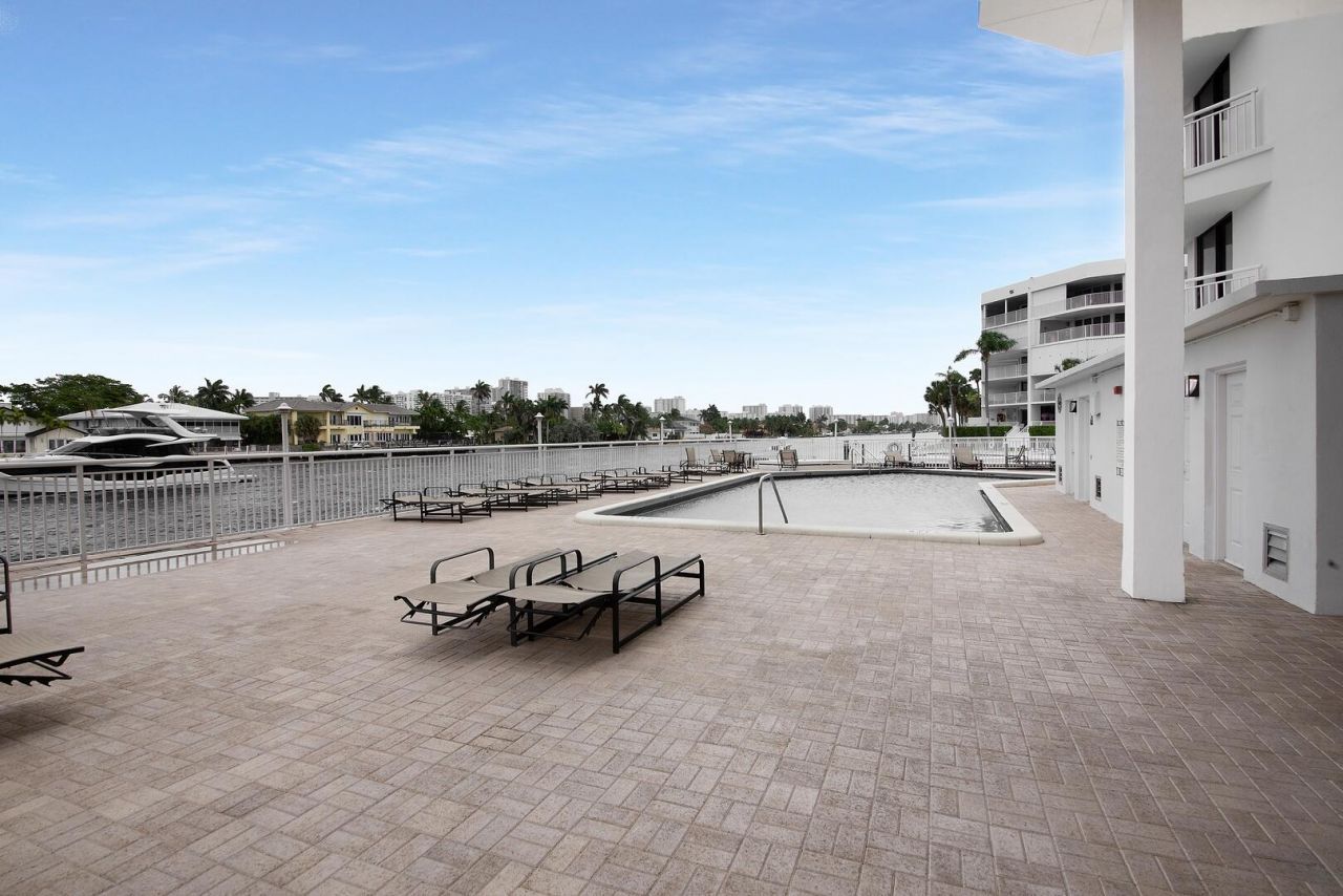 3100 NE 48th Street, Unit Ph10, Fort Lauderdale, FL 33308 Photo