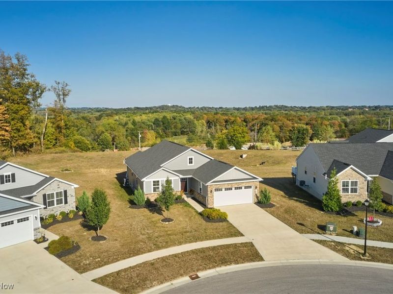 3649 Stradley Circle, Norton, OH 44203 Photo 3