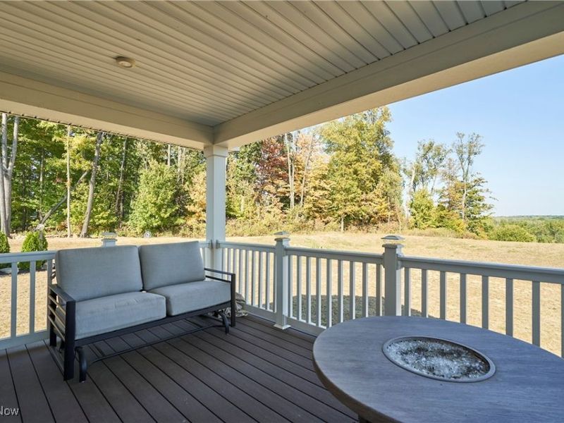 3649 Stradley Circle, Norton, OH 44203 Photo 5