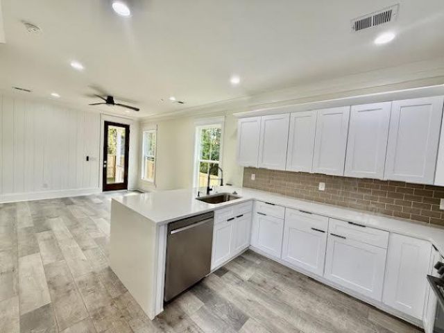 2147 Garfield Street Photo 10