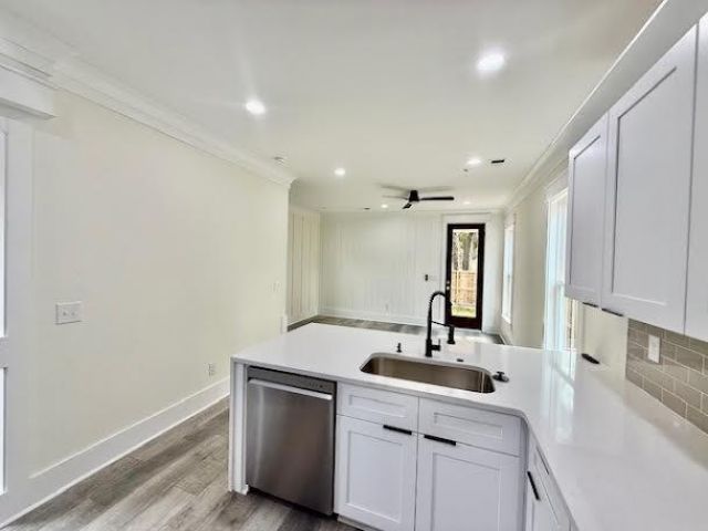 2147 Garfield Street Photo 9