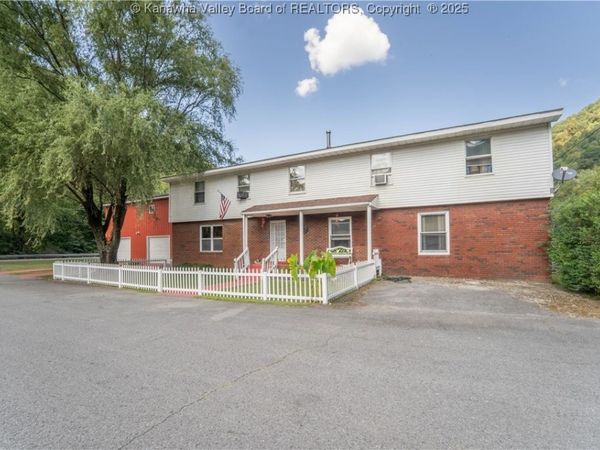 41 Flat Top Camp Road, Wharton, WV 25208