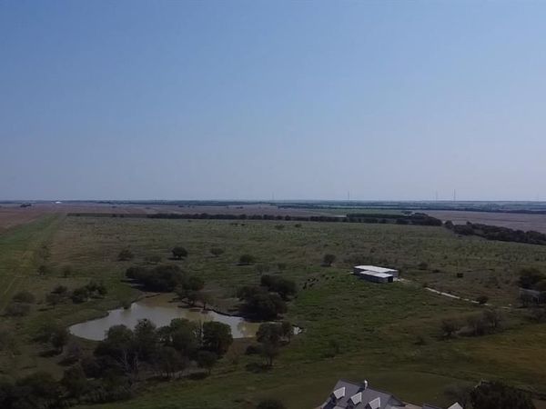 2778 Fm 339 , Mount Calm, TX 76673