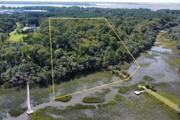 6444 St Anthony Drive photo 4