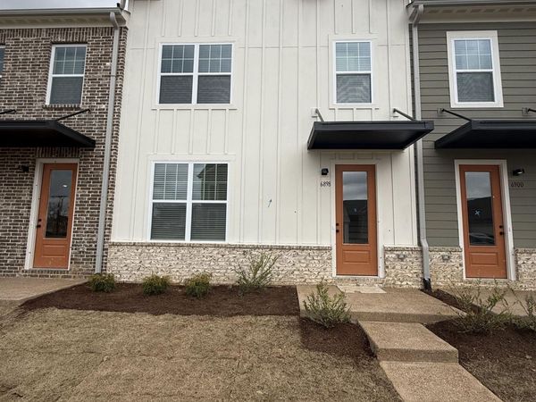 6898 TALCOTT LN, Bartlett, TN 38135