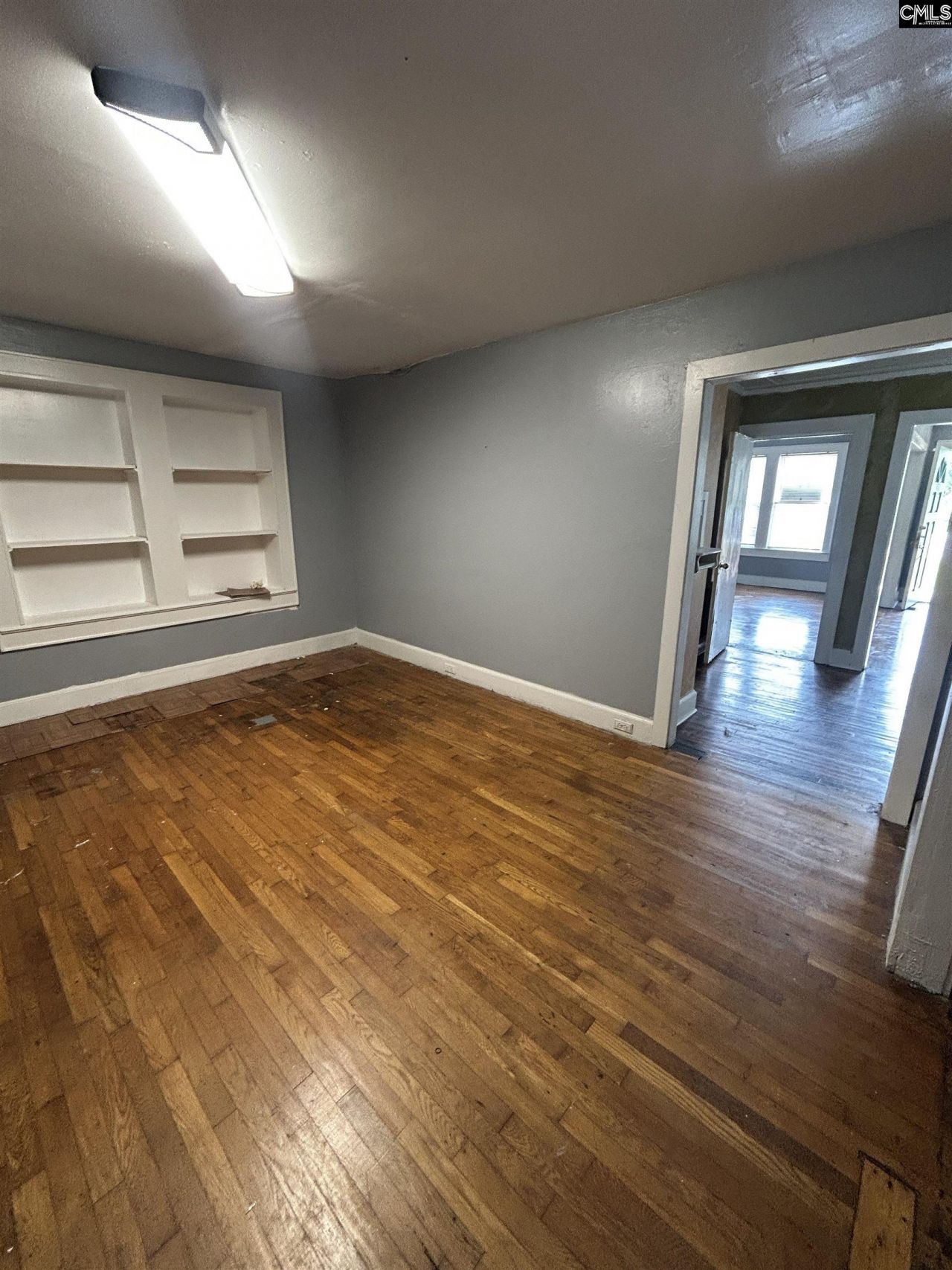 1058 St. Andrews  Photo 12