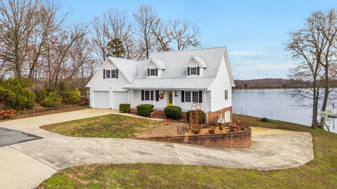 750 Lakewood Drive, Decatur, TN 37322 Main Photo