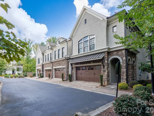 5041 Vernet Lane, Charlotte, NC 28210