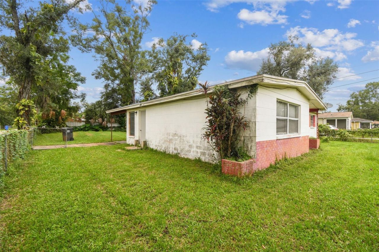 7512 Rhode Island Drive, Tampa, FL 33619 Photo