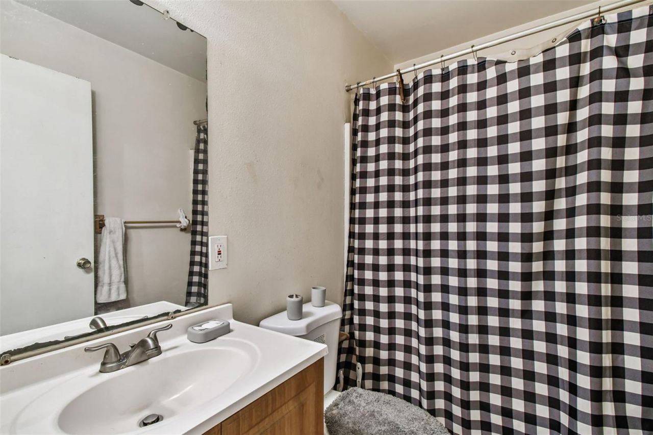 8205 N Semmes Street, Tampa, FL 33604 Photo