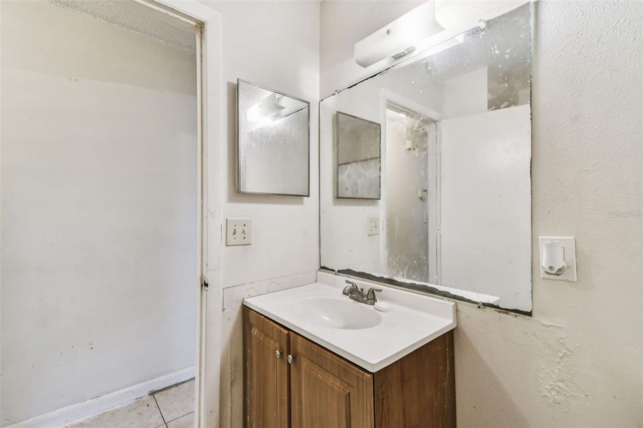 8205 N Semmes Street, Tampa, FL 33604 Photo