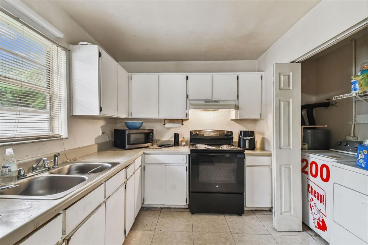 8205 N Semmes Street, Tampa, FL 33604 Photo