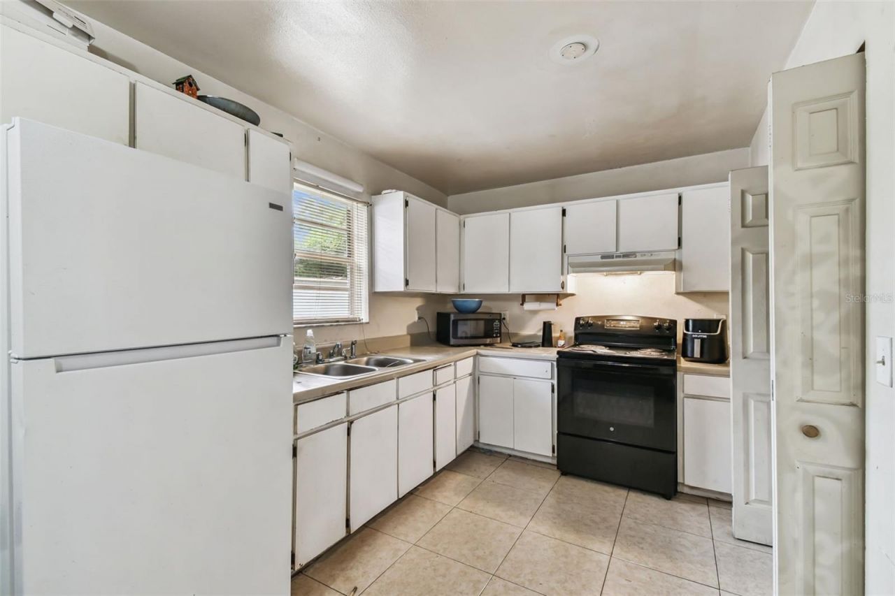 8205 N Semmes Street, Tampa, FL 33604 Photo