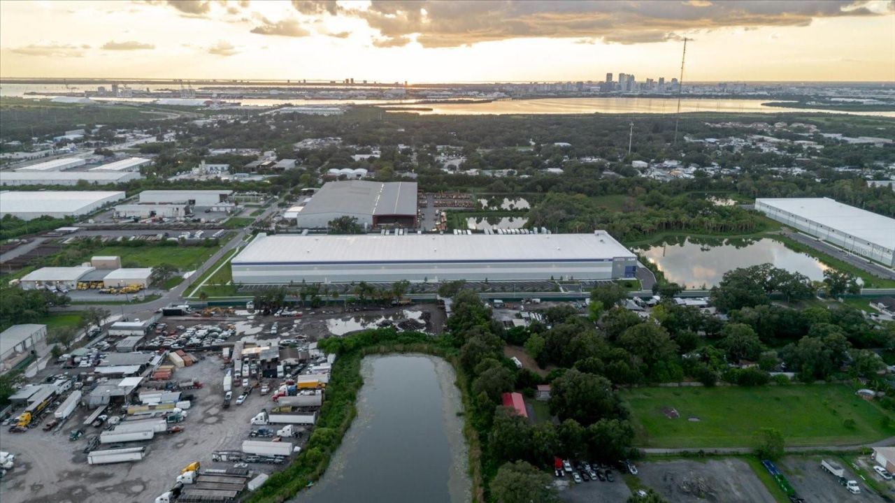 5404 S 24th Avenue, Tampa, FL 33619 Photo