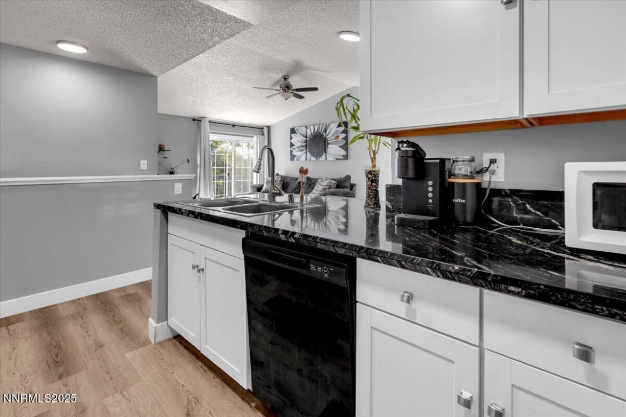 7290 Pah Rah Drive, Sparks, NV 89436 Photo