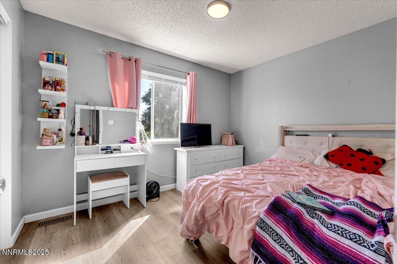 7290 Pah Rah Drive, Sparks, NV 89436 Photo