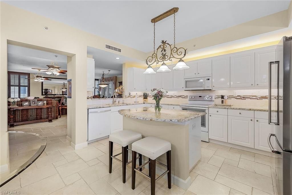 14250 Royal Harbour Ct, Unit 817, Fort Myers, FL 33908 Photo