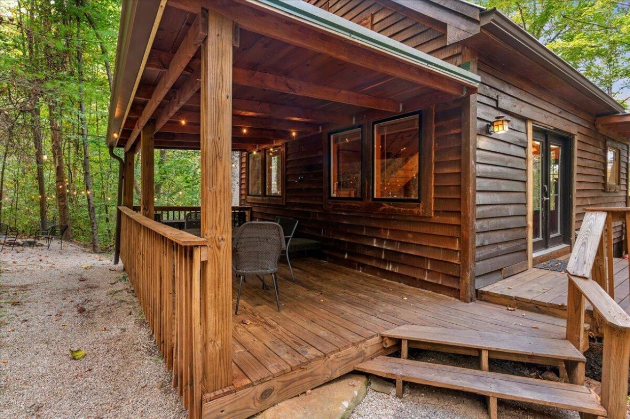 225 Platinum Drive, Slade, KY 40376 Main Photo