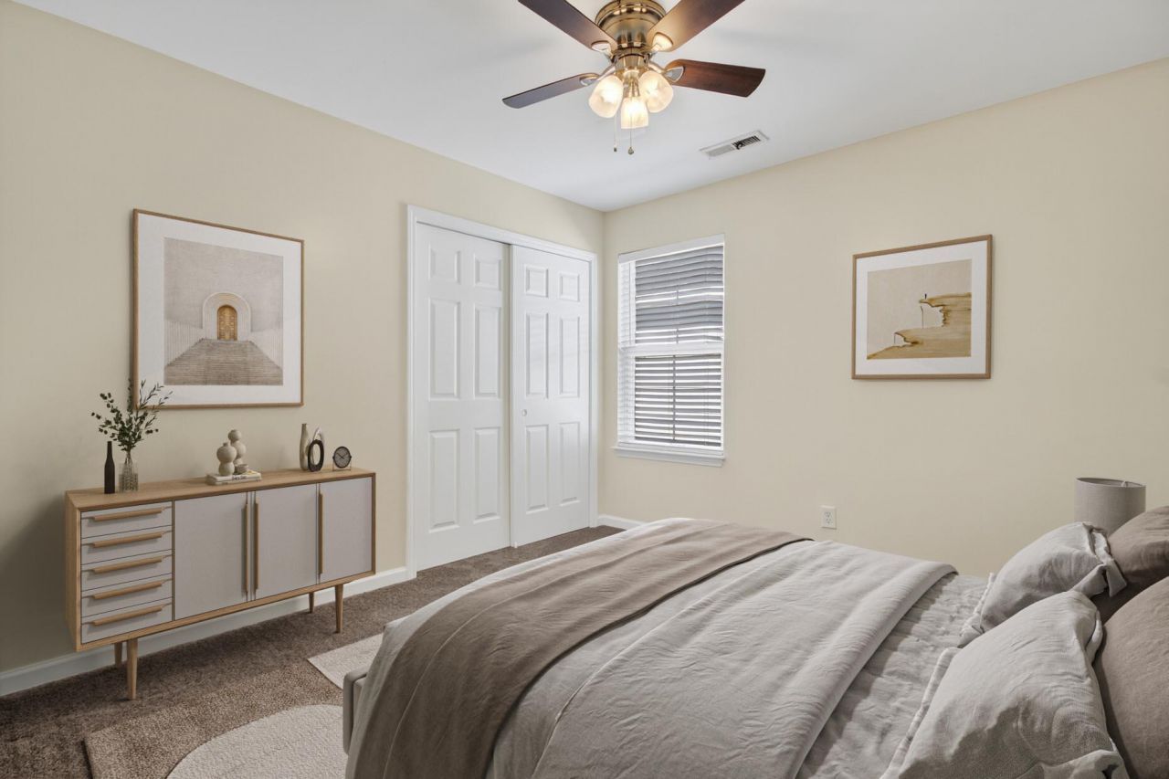 124 Diploma Drive Photo 37