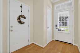 124 Diploma Drive photo 4