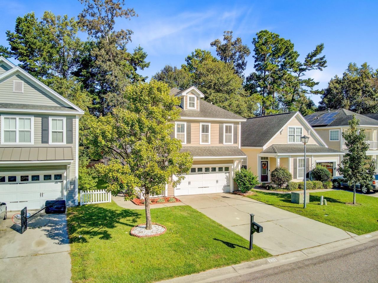 124 Diploma Drive Photo 44