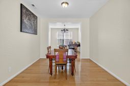 124 Diploma Drive photo 4