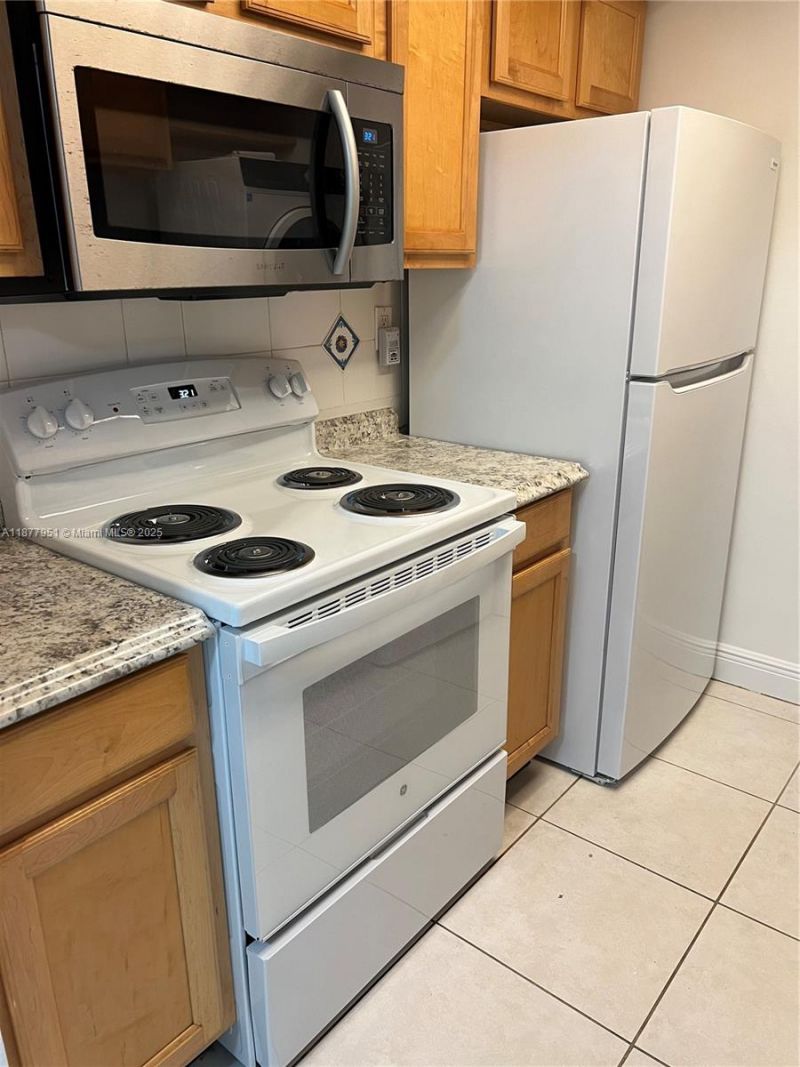 9472 SW 77th Ave, Unit P3, Miami, FL 33156 Photo