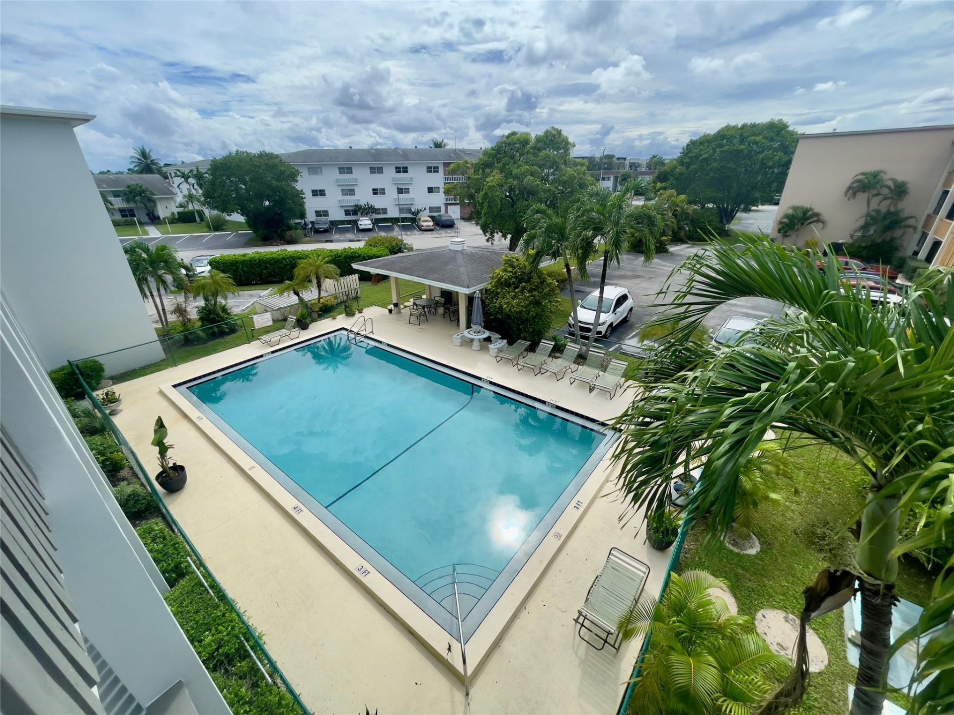 651 E Pine Drive, Unit 310, Pompano Beach, FL 33060 Photo