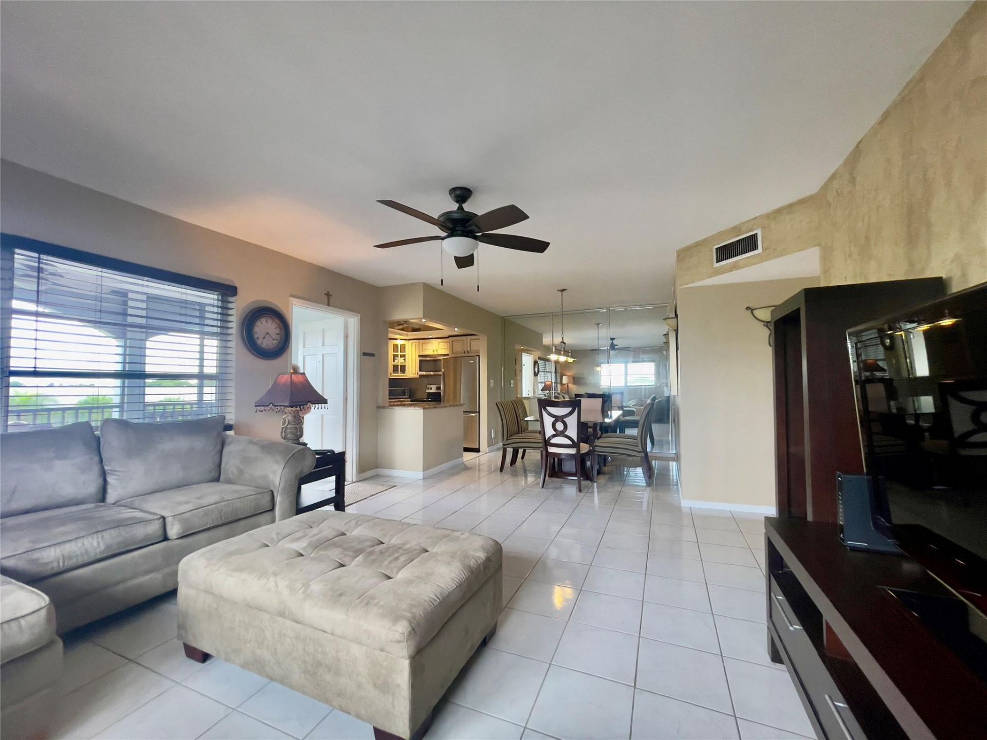 651 E Pine Drive, Unit 310, Pompano Beach, FL 33060 Photo