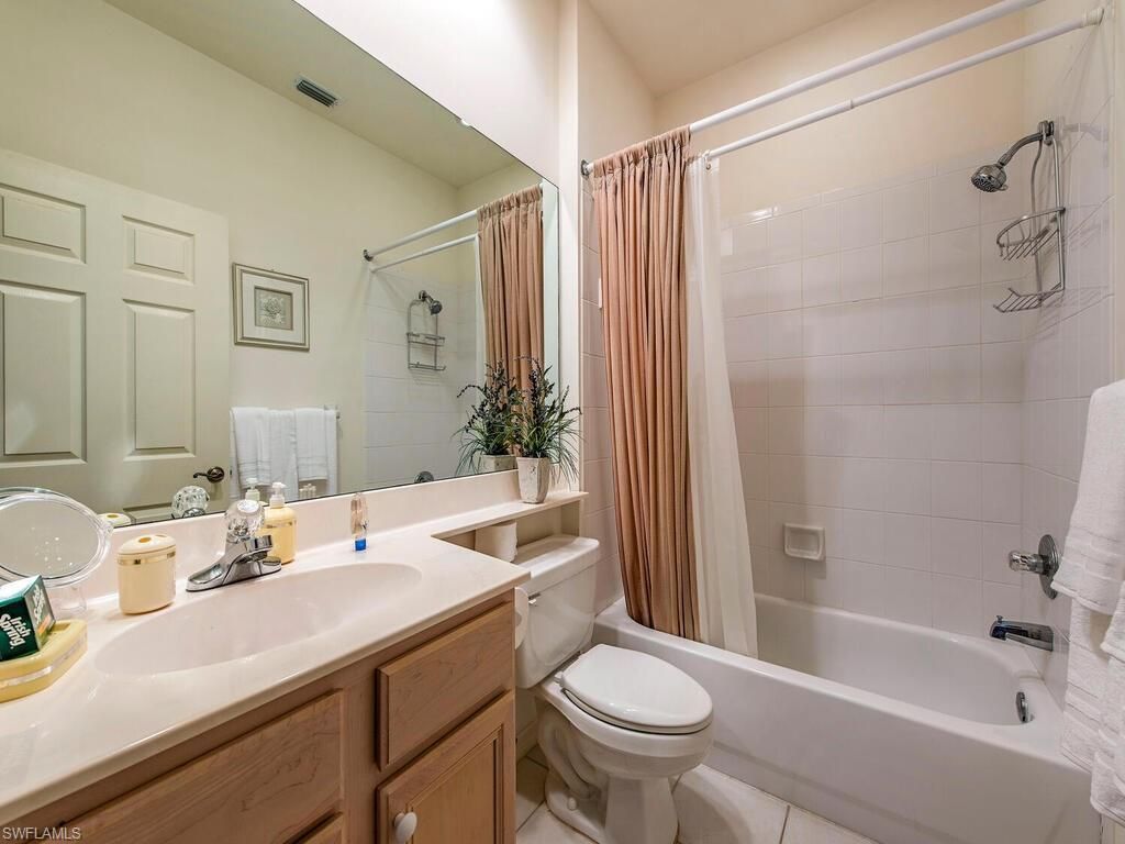 8225 Danbury Blvd E, Unit 1-102, Naples, FL 34120 Photo
