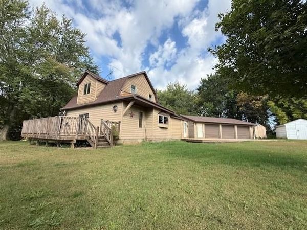 91224 510th Avenue, Windom, MN 56101