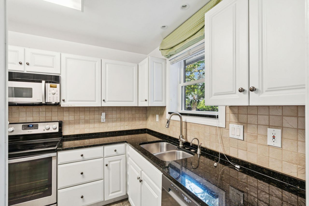 1409 Barbara Street Photo 28