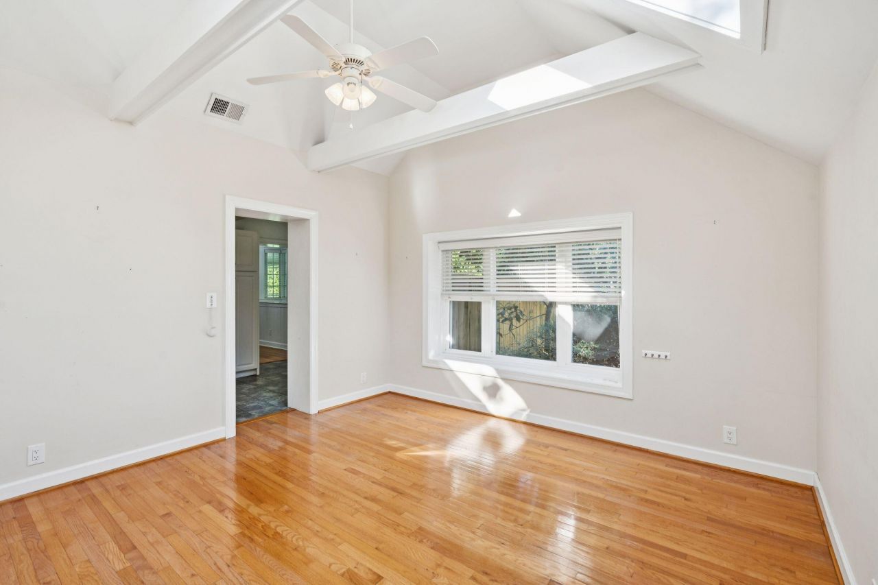 1409 Barbara Street Photo 32