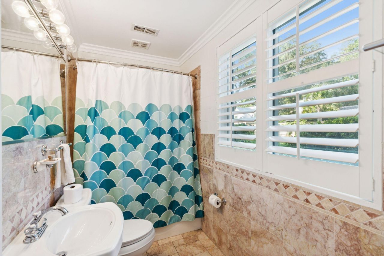 1409 Barbara Street Photo 35