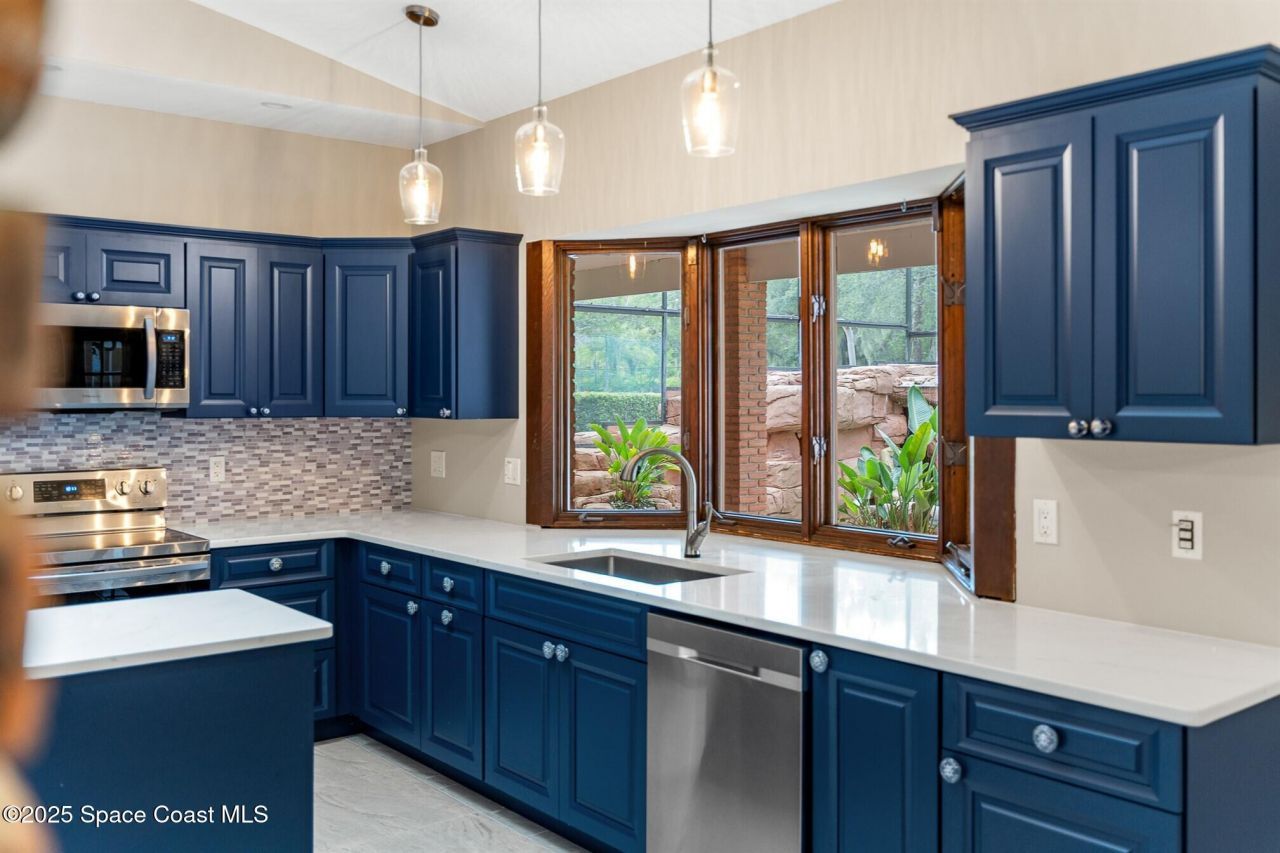 2195 S Courtenay Parkway, Merritt Island, FL 32952 Photo